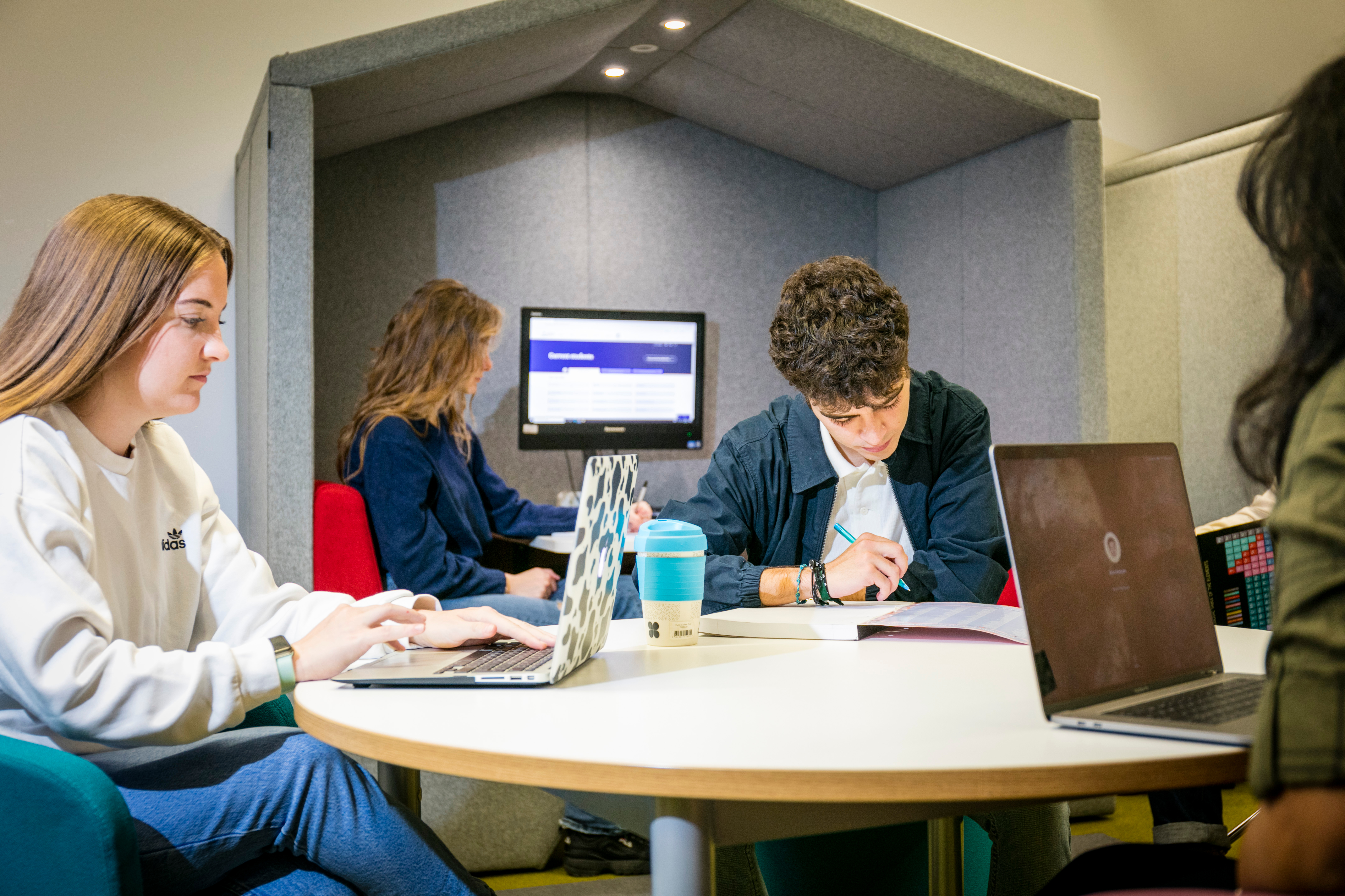 Students studying in group Canterbury
